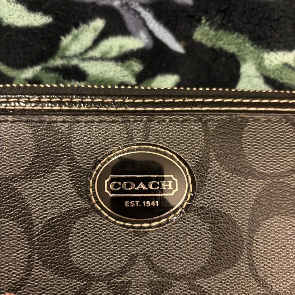Coach Gray And Black Signature Wallet - Picture 3 of 10